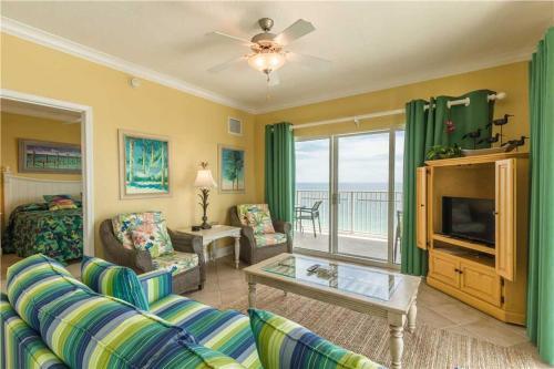 Apartamento Crystal Shores West 808