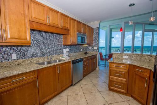 Bel Sole Penthouse 1801 Apartment