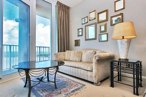 Bel Sole Penthouse 1801 Apartment