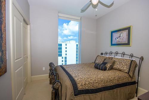 Bel Sole Penthouse 1801 Apartment