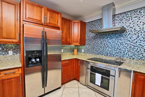 Bel Sole Penthouse 1801 Apartment