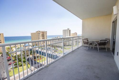 Crystal Tower 701 Apartment