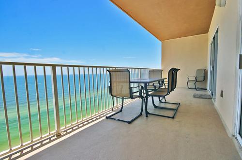 Crystal Shores West 1005 Apartment