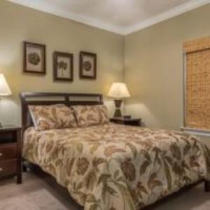 Crystal Shores West 1005 Apartment