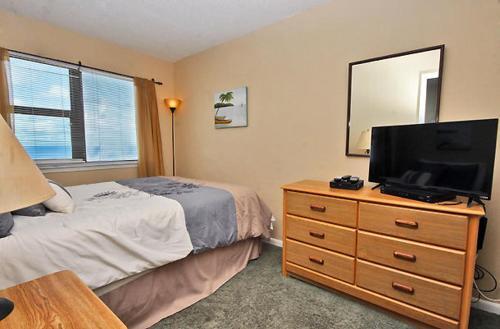 Island Shores 651 Apartment