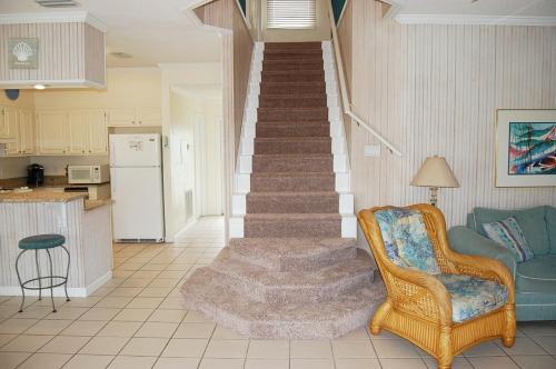 Hayley House Bchside #12