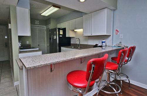Boardwalk 483 Apartment