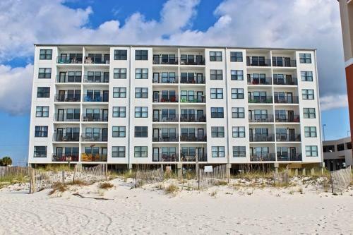 Island Sunrise 663 Apartment