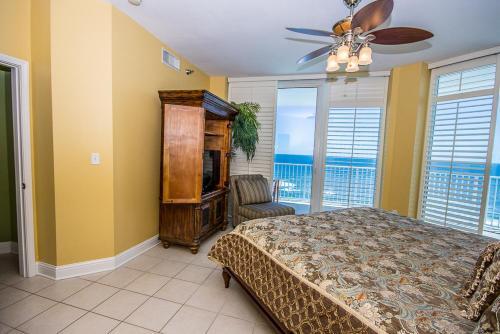 Lighthouse 901 Apartment