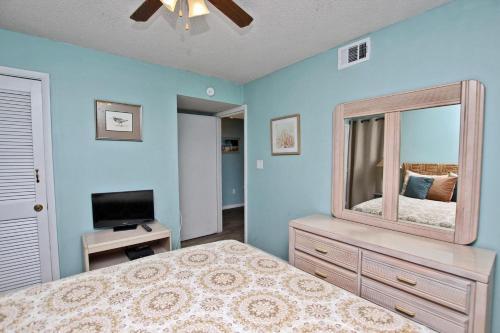 Compass Point 205 Apartment
