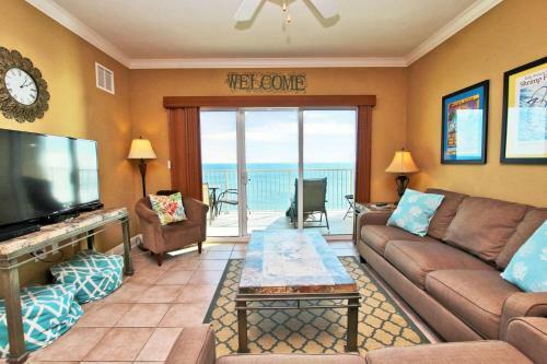 Crystal Shores West 1007 Apartment