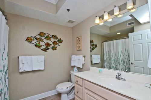 Crystal Shores West 1007 Apartment