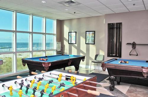 Crystal Shores West 1007 Apartment