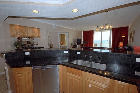 Colonnades 1202 Apartment