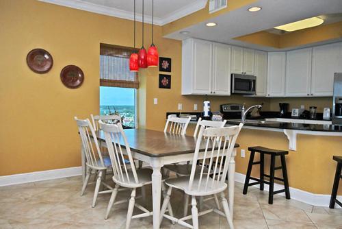 San Carlos 1509 Apartment