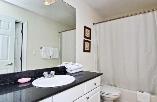 San Carlos 1509 Apartment