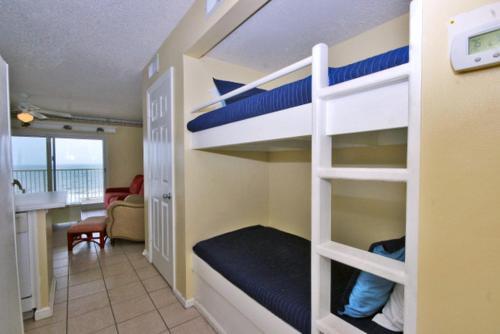 Tradewinds 901 Apartment