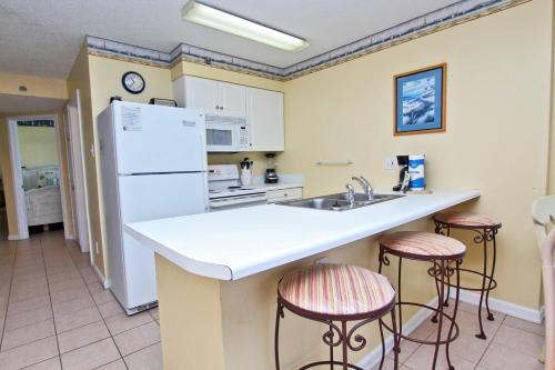Tradewinds 901 Apartment