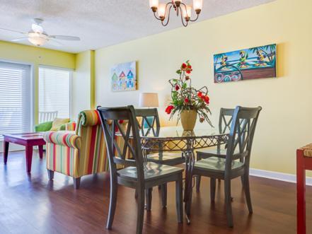 Boardwalk 782 Apartment
