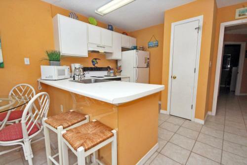 Grand Beach 305 Apartment