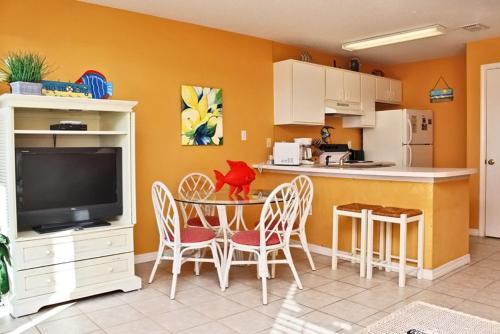 Grand Beach 305 Apartment
