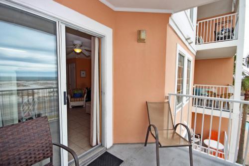 Grand Beach 305 Apartment