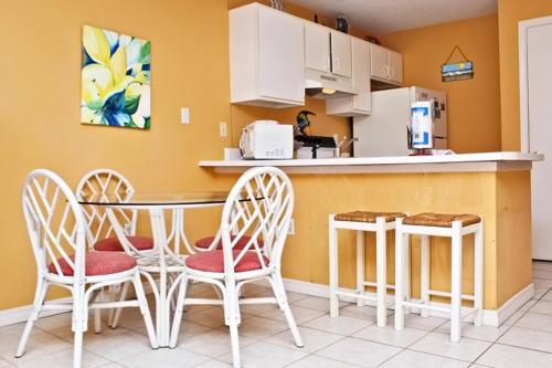 Grand Beach 305 Apartment