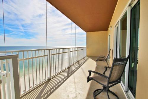 Crystal Shores West 601 Apartment