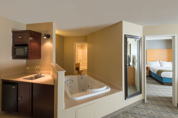 Holiday Inn Express Hotel & Suites Wheat Ridge - Denver West