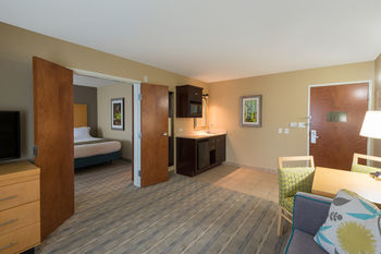 Holiday Inn Express Hotel & Suites Wheat Ridge - Denver West