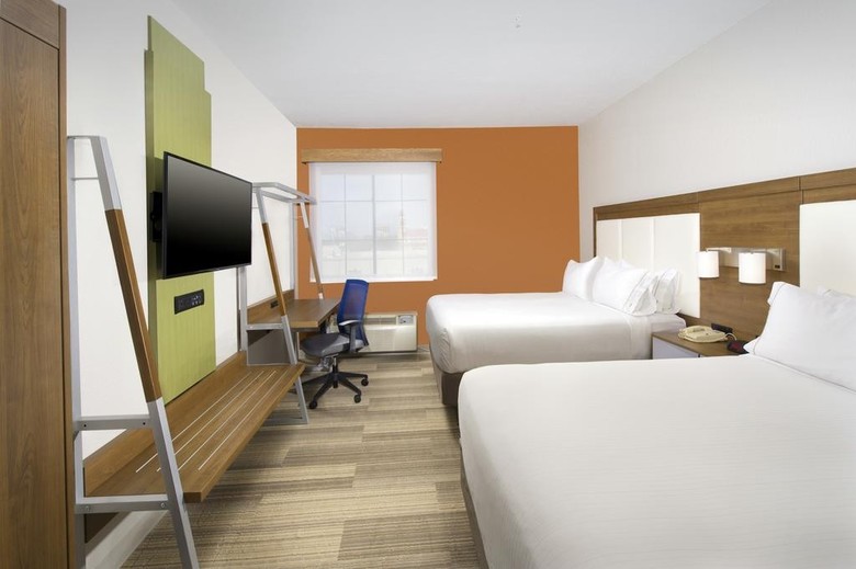 Holiday Inn Express Hotel & Suites San Antonio