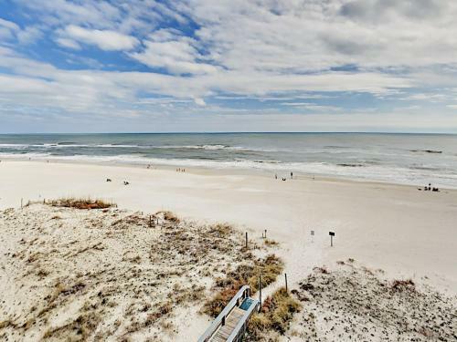 Apartamento 421 East Beach Blvd 656 Condo