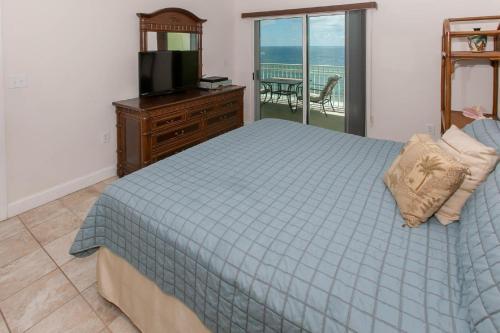 Crystal Shores 701