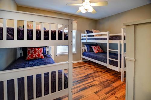 214 Shoreland Home