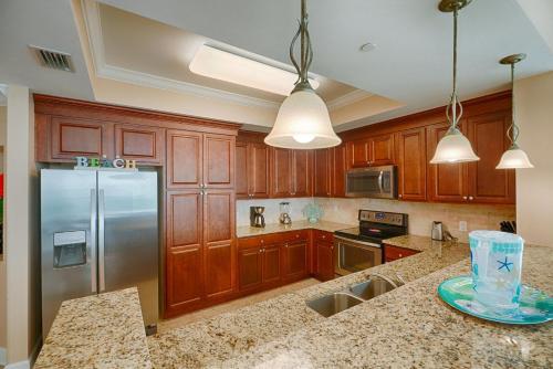 Phoenix Gulf Shores 1204