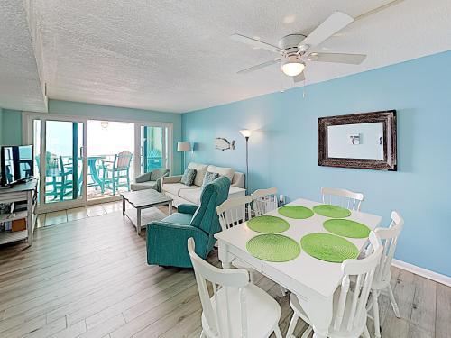 Apartamento 327 E Beach Blvd Condo Unit 5b