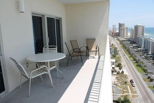 Apartamento Crystal Tower 1806 Condo