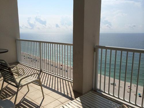 Apartamento Island Tower 1802 Condo