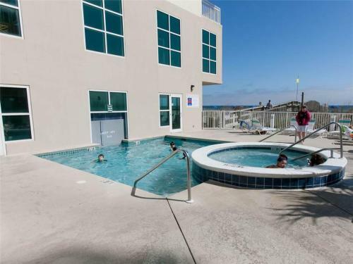 Apartamento Crystal Shores 704 Condo