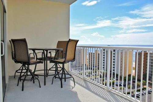 Apartamento Crystal Tower 1107 Condo