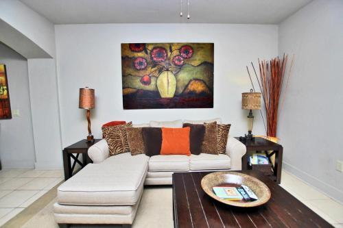 Apartamento Emerald Greens 1102 Condo