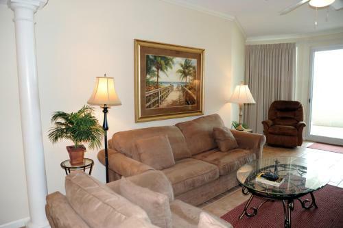 Legacy II 305 - Three Bedroom Apartment