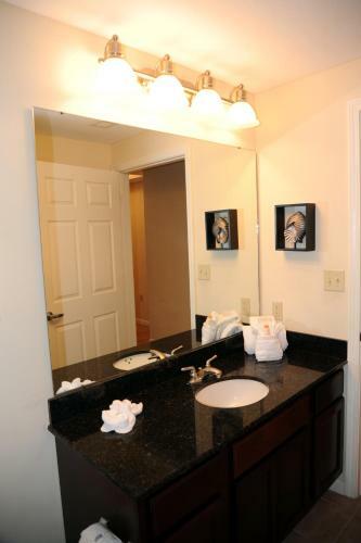 Legacy II 305 - Three Bedroom Apartment