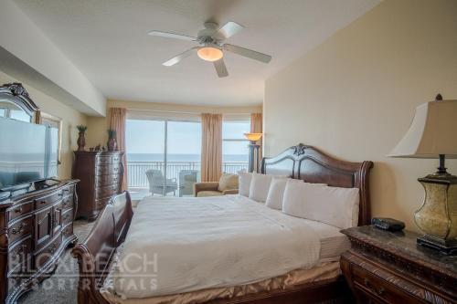 Legacy II 905 - Four Bedroom Apartment