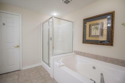 Legacy I 705 - Three Bedroom Apartment