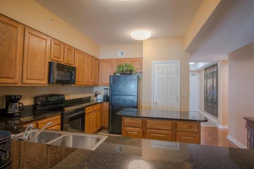 Legacy I 705 - Three Bedroom Apartment