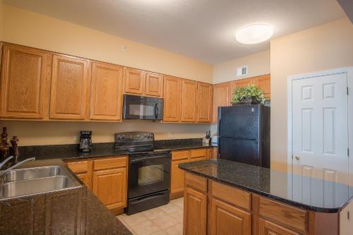 Legacy I 705 - Three Bedroom Apartment