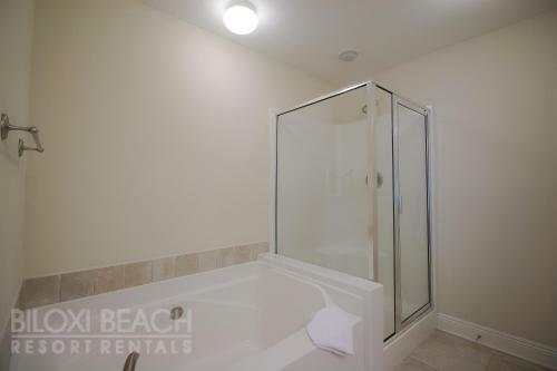 Legacy I 102 - Two Bedroom Apartment