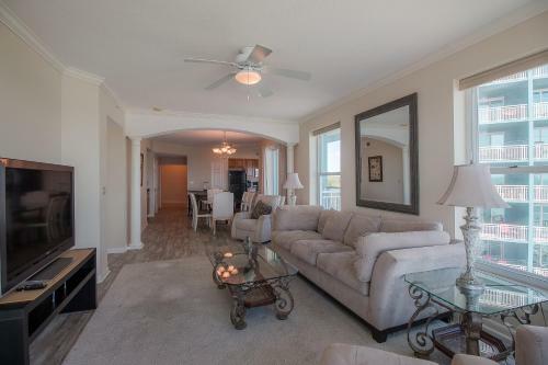 Legacy II 701 Deluxe - Three Bedroom Apartment