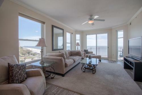 Legacy II 701 Deluxe - Three Bedroom Apartment